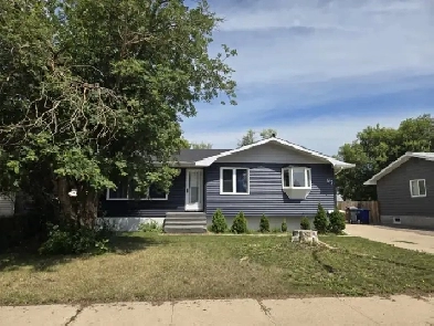 House for sale Image# 3