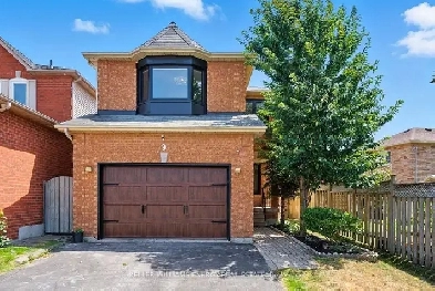 Modern Style and Cozy Comfort Home In Bowmanville for Sale! Image# 1