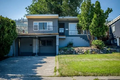 Downtown Home with 3 Suites Image# 8