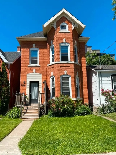 Unique Rental in the Desirable Durand Neighbourhood! Image# 5