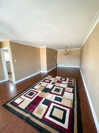 3 Bedroom & 2 Washroom House for Rent in Malton Image# 4