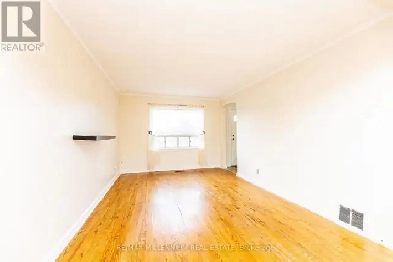 █ █ Beautiful 2-Bedroom House– Toronto West/Etobicoke South █ █ Image# 3