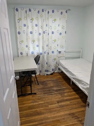 private room for rent Image# 1