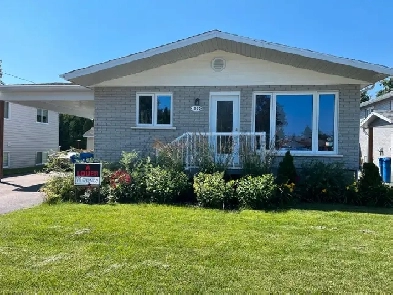 Maison à louer (Secteur Rivière-du-moulin Chicoutimi) Image# 2