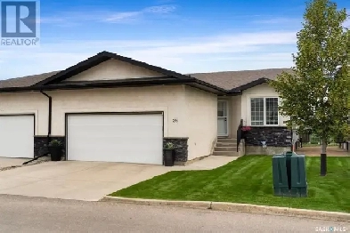 Well-Maintained 3bdrm 3bth Bungalow in Desirable Harbour Landing Image# 10