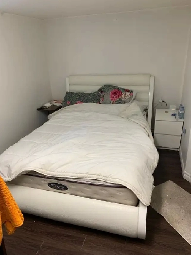 Private room for rent etobicoke Image# 1