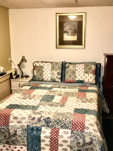 BOWMANVILLE CLEAN QUIET FURNISHED ROOM, 5 min to OPG and 401 Hwy Image# 2