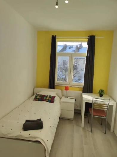 chambre à louer semaine travailleur lundi au vendred Image# 1