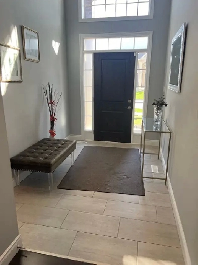 2 Bedroom in Modern Home Image# 3