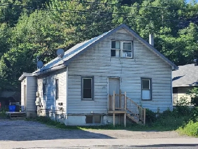 Private Sale:  Four Plex near Downtown Sudbury for $260,000 Image# 2