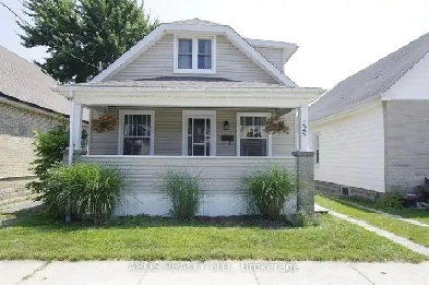 HOUSE FOR SALE - 125 Vauxhall Street, London, Ont.  $470,000 Image# 1