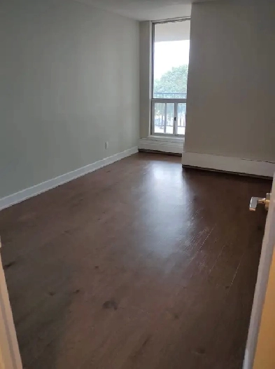 Newly renovated Bedroom for rent near Fairway Station Image# 1