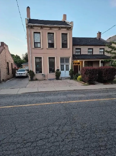 2 or 3 bedrooms for rent Image# 1