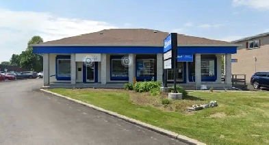 Prime 500Sqft Commercial Space for Lease in Barrhaven Image# 2
