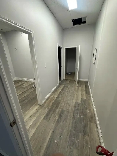 Room for lease inside Business Image# 3