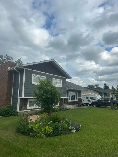 Family Home in Cardston for Rent Image# 1