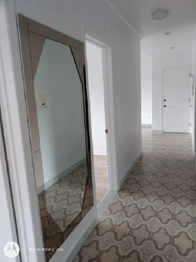 4½ Upper block apartment included parking space,(St-Léonard) Image# 9