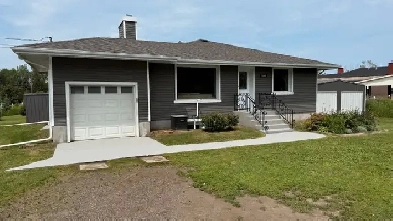 House for sale!  three minutes past the airport . Image# 10