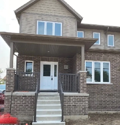 3 Bedroom   Office/Den, 2.5 Bathroom House for Rent Image# 14