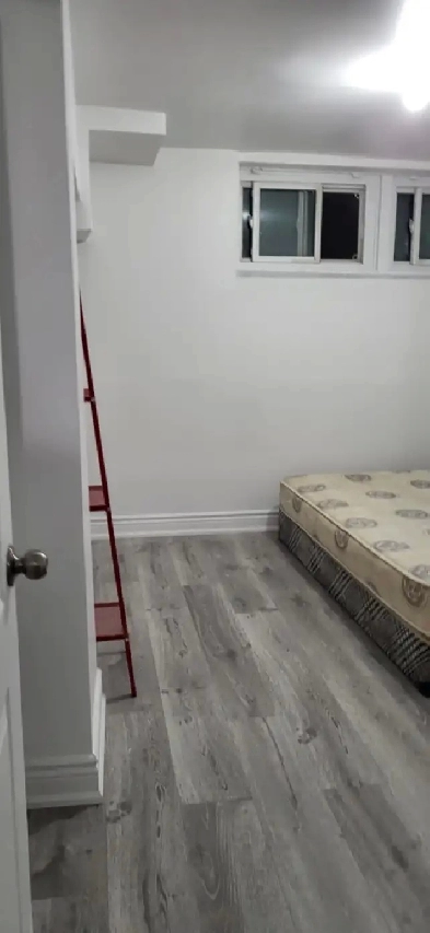 Private-Single Occupancy Basement Room for Rent - for a boy/man Image# 2