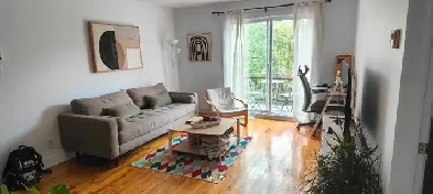 5 1/2 ( 3 bed / 3 chambres ) Longueuil Image# 1