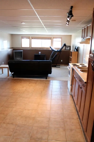 1Bedroom Legal West Side Suite. Image# 1