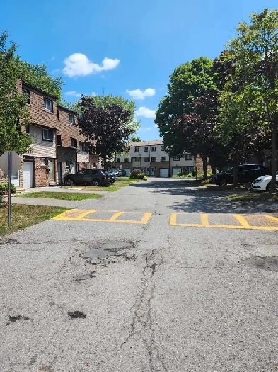 Room for Rent in Pickering – $890/Month (All Inclusive) Image# 2