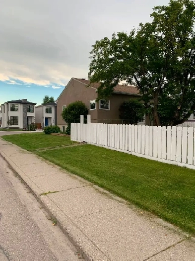 Tuxedo house (main floor) for rent Image# 1