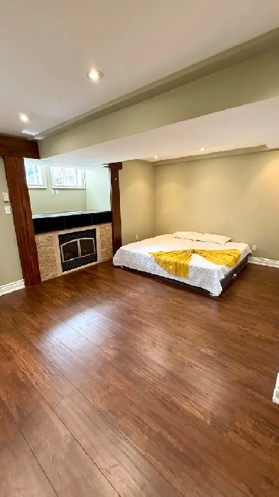 Basement for Rent Oakville Image# 1