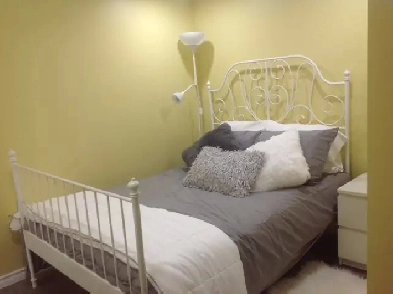 Camrose room rental Image# 1