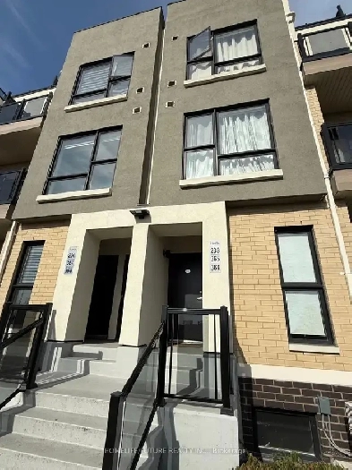 368-515 Kingbird Grove Image# 1