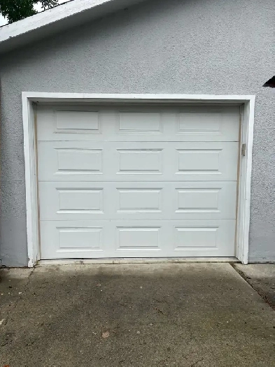 Single Car Garage in quiet NW neighbourhood (storage only) Image# 2