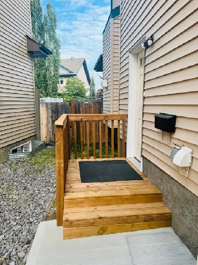Spacious Basement suite - Prime Location in Windermere Image# 5