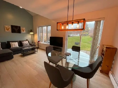 Condo rénové à louer au Mont Ste-Anne TOUT COMPRIS Image# 1