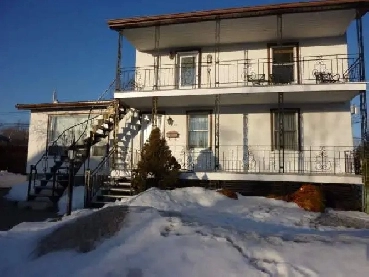 À LOUER = Étudiants Grand 5 1/2 - Québec (Loretteville) Image# 9