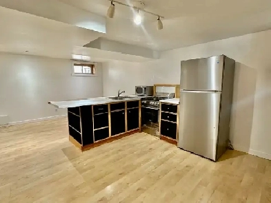 Clean & bright Studio apartment Image# 1