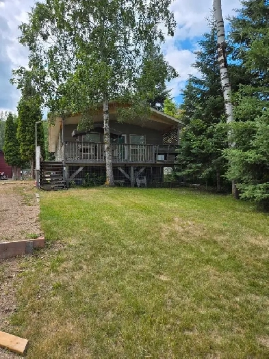 Emma Lake - 4 Season Lake Front Cabin Image# 6