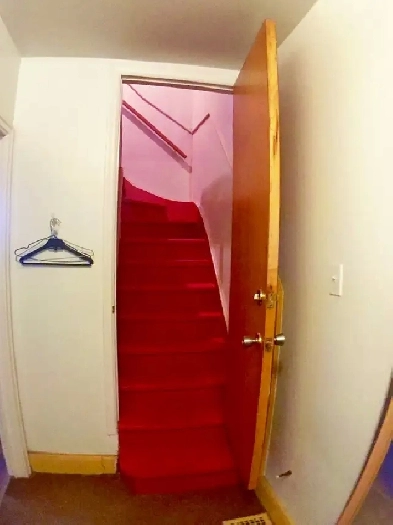 Downtown 3-room unit for rent (all-inclusive) best for students Image# 12
