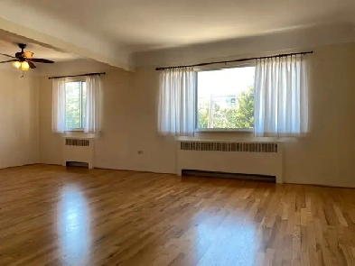 Top Floor, Corner 2 Bedroom Suite, Cook Street Village Image# 1