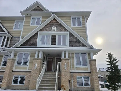 Beautiful 2 Bedroom Condo for rent in Barrhaven Image# 1