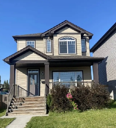 Full Single Family House in Suntree, Leduc Image# 1