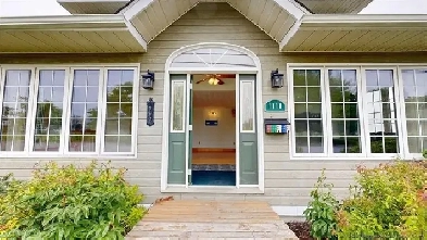 Home with Bay of Fundy Views and Rental Potential Image# 7
