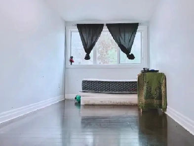 Centennial College Townhouse 3 Apts (6 rooms) for rental Image# 1