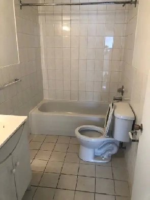 4 1/2  Alouer St.Leonard Image# 3