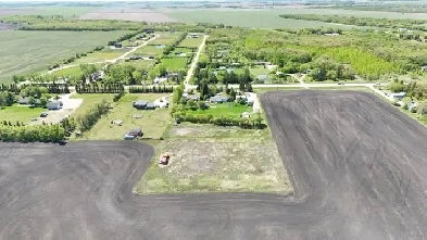 2 ACRE LOT FOR SALE! LORETTE Image# 1