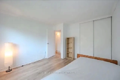 1 Room Left - Female Student Only - Walk to Campus Image# 1