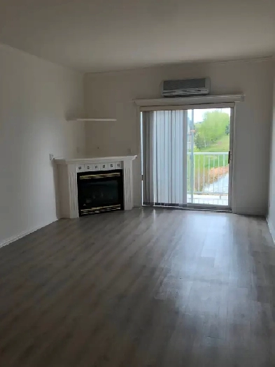 Condo for rent Image# 4