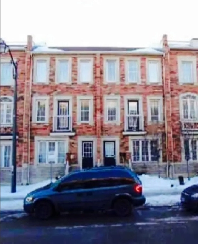ROOM for RENT (Near Jane and Wilson) Image# 3