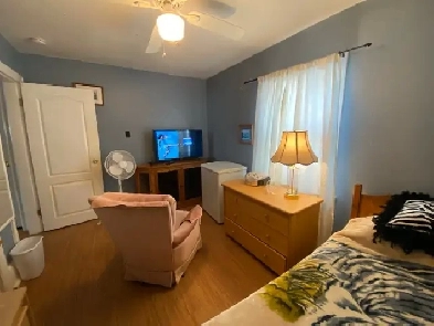 furnished room for senior Image# 1