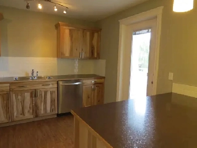 High River Apartment  for Rent Image# 5
